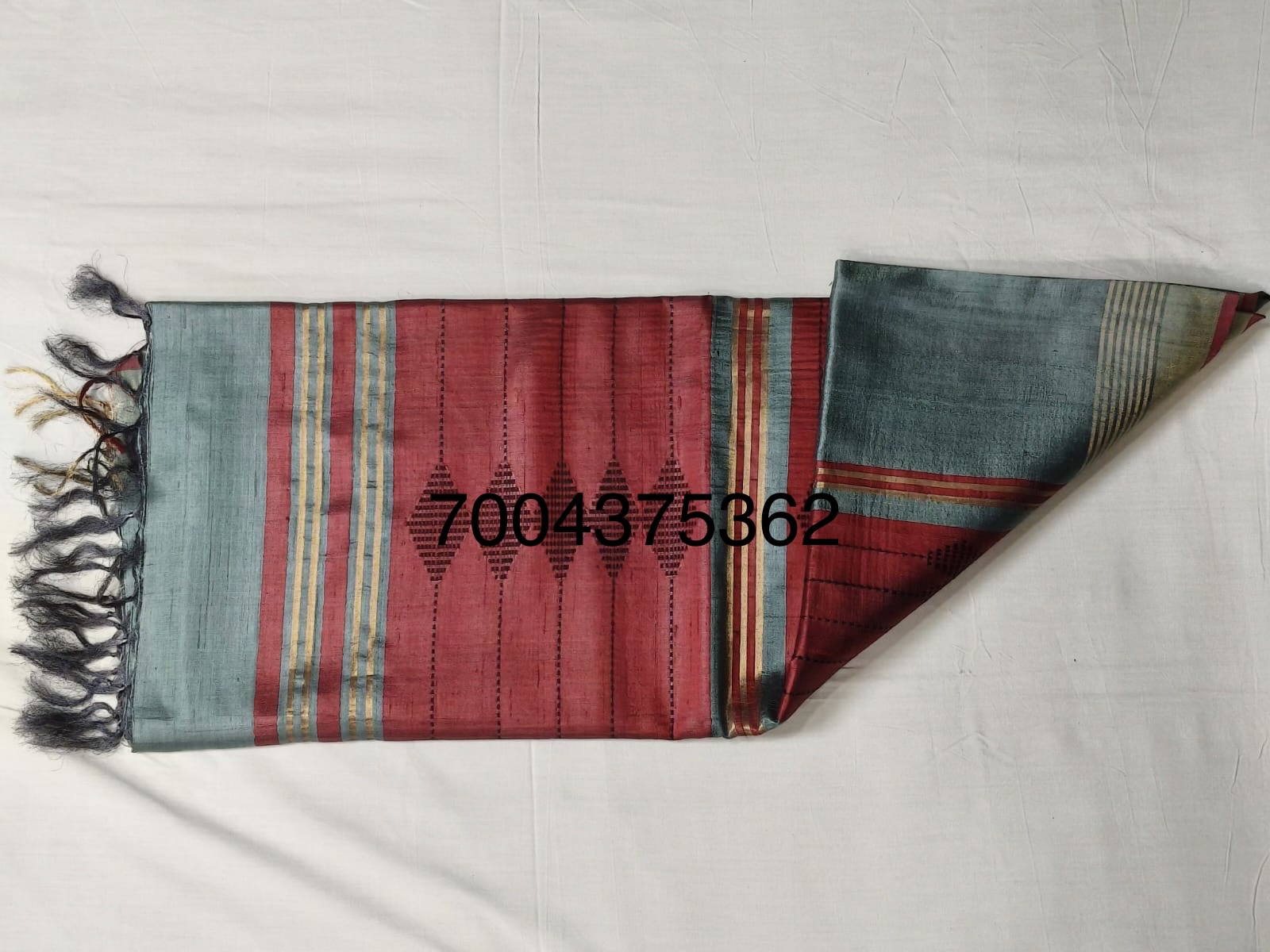 Handloom Woven Pure Dupion Silk Saree 4 Handloom Woven Pure Dupion Silk Saree - Image 2